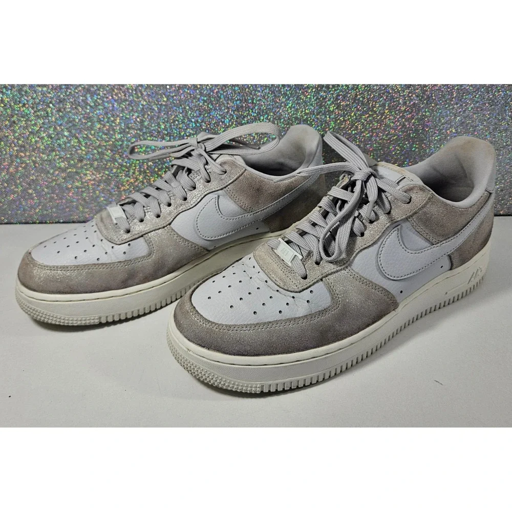 Nike Air Force 1 '07 Low White Silver Suede Leather Sneakers 616725-011 Mens 10‎